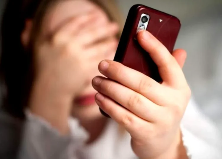 Șantaj timp de șase ani: un bărbat, condamnat la 12 ani de închisoare