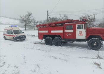 FOTO // Peste 80 de intervenții ale salvatorilor în ultimele 24 de ore, pe fondul condițiilor meteo dificile