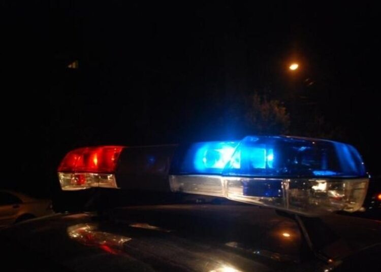 Oaspete încătușat, după ce a atacat gazda cu cuțitul, la Soroca