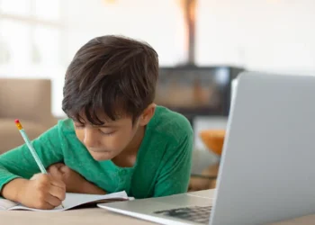 Decizia Primăriei Bălți de a menține școlile online stârnește nemulțumiri. A fost lansată o petiție