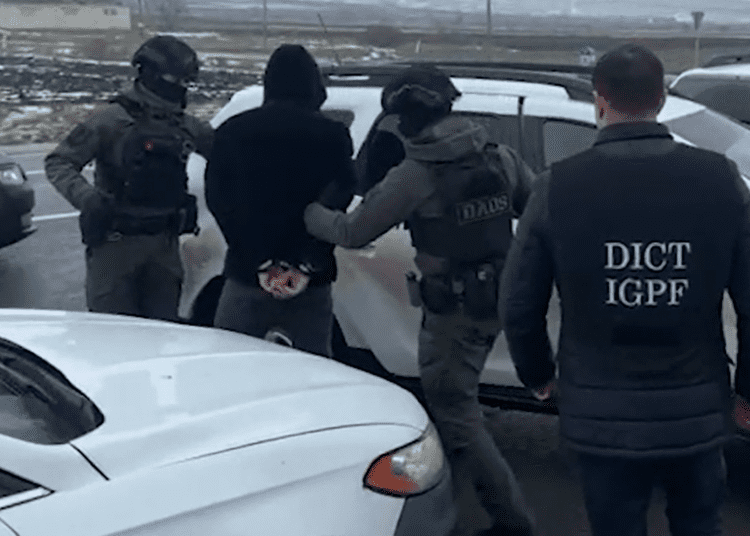 VIDEO // Tânăr din raionul Sîngerei, reținut pentru transportarea ilegală spre România a migranților din Bangladesh, India și Pakistan