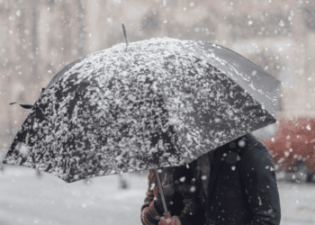 METEO // Temperaturi negative, vânt și ninsoare. Cum va fi vremea astăzi