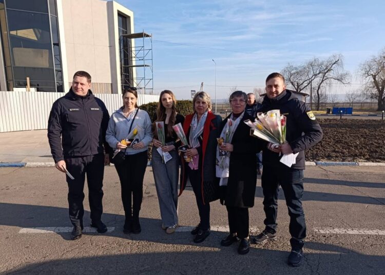 FOTO // Ziua Internațională a Femeii, marcată la posturile vamale de frontieră