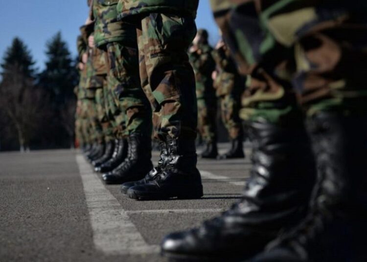 Au consumat droguri pe teritoriul unității militare. Doi militari în termen, condamnați la ore de muncă neremunerată în folosul comunității