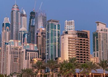 Dubaiul resimte efectele războiului din Orientul Mijlociu. Scăderi puternice pe piața imobiliarelor