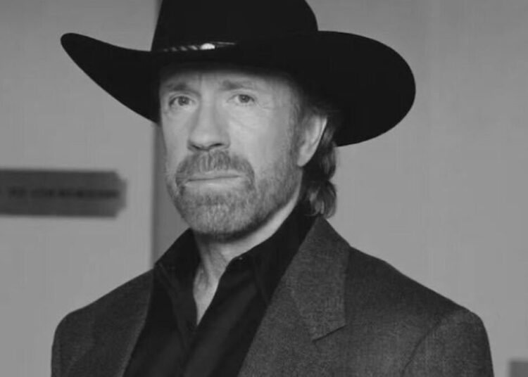 A murit Chuck Norris. Actorul de 86 de ani era internat în spital