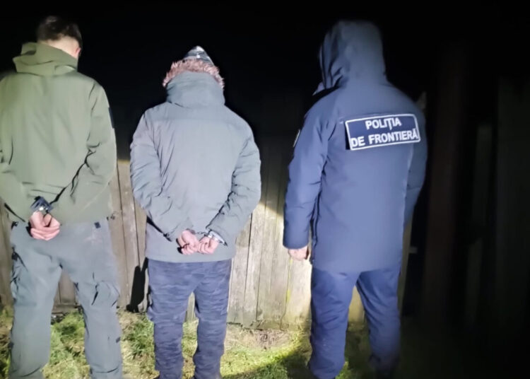 VIDEO // Operațiune comună România – R. Moldova: patru persoane, reținute într-un caz de trafic de migranți
