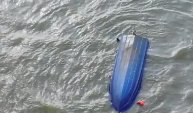 Tragedie la Rîșcani. Un bărbat a murit, după ce s-a răsturnat cu barca