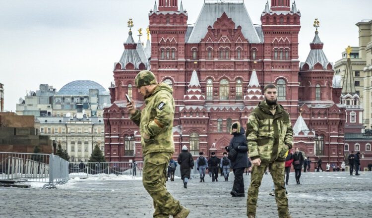 Ucraina a atacat cu un număr record de drone capitala rusă. Zborurile din Moscova au fost suspendate