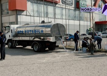 VIDEO // Bălțiul e însetat: orașul primește zeci de cisterne cu apă tehnică și potabilă