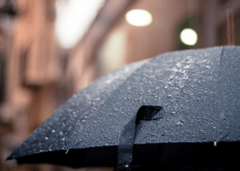 METEO // Ploi slabe și cer noros în mai multe localități. Câte grade vor fi astăzi