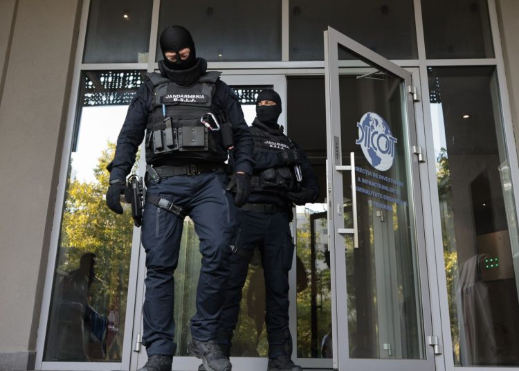 Droguri vândute în mai multe licee din România. Elevi de 15 ani erau ademeniți cu reduceri