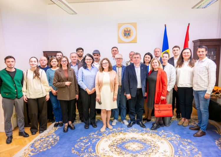 FOTO // Igor Grosu s-a întâlnit cu moldovenii din Viena: „Am vorbit despre ce se întâmplă acasă”