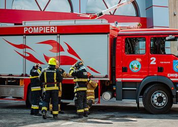 Aproape 400 de pompieri și salvatori vor fi la datorie de Paștele Blajinilor