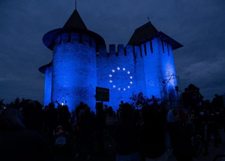 VIDEO // Ziua Europei la Chișinău și Soroca. Ambasadoarea UE invită cetățenii la sărbătoare: „Să valorificăm pe deplin această oportunitate istorică”