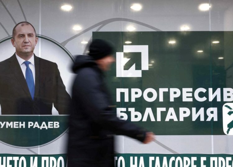 Fostul președinte al Bulgariei Rumen Radev este marele câștigător al alegerilor parlamentare. Este un prieten al Rusiei și un eurosceptic
