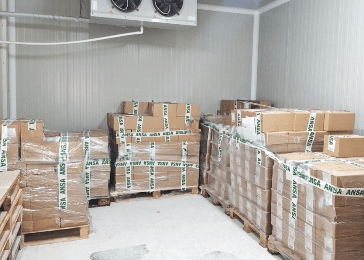 Peste 1,4 tone de produse alimentare, oprite la frontieră. ANSA a depistat niveluri periculoase de acizi grași trans