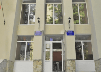 Șase polițiști, reținuți în cazul dosarului de corupție de la IP Botanica. Primeau mită de la persoane implicate în consum și trafic de droguri