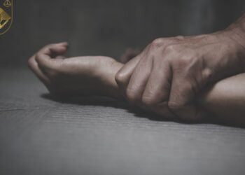 De la o „bere împreună” la viol. Nouă ani de închisoare pentru un bărbat care și-a agresat vecina
