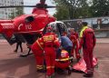 FOTO // Intervenție SMURD: o femeie de 40 de ani a fost transferată de urgență din Chișinău la București