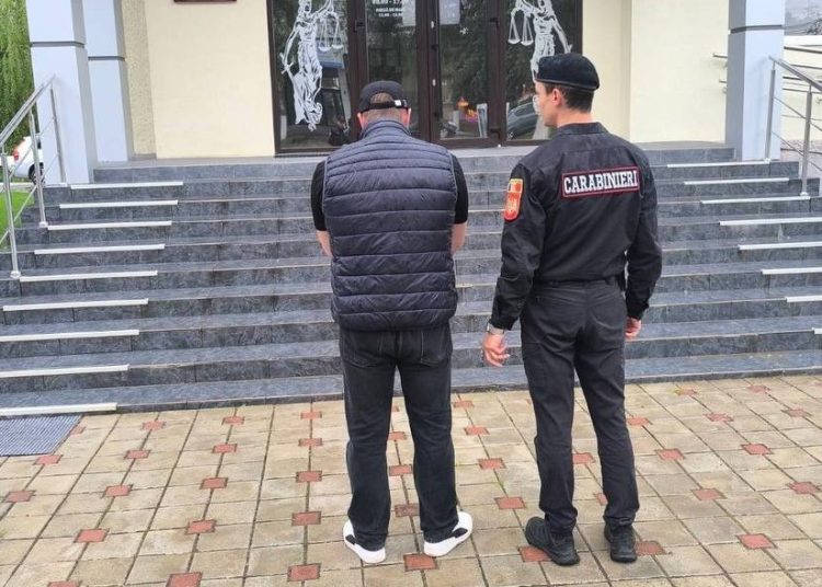 Tânăr dat în căutare, depistat de carabinieri în raionul Edineț