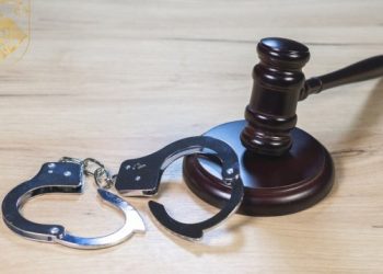 Și-a ucis tatăl cu un topor. Un bărbat, condamnat la ani grei de închisoare