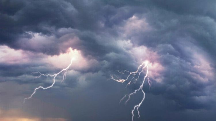 Atenție! Meteorologii au anunțat Cod Galben de ploi puternice pe întreg teritoriul țării