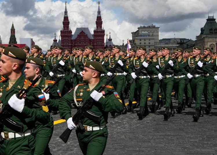 Rusia repetă parada de 9 Mai sub amenințarea dronelor ucrainene: fără tehnică militară grea