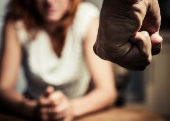 Bărbat din Fălești, trimis în judecată pentru omor și violență în familie