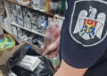 VIDEO // Țigări de zeci de mii de lei, depistate de polițiști la Fălești. O femeie de 68 de ani, cercetată