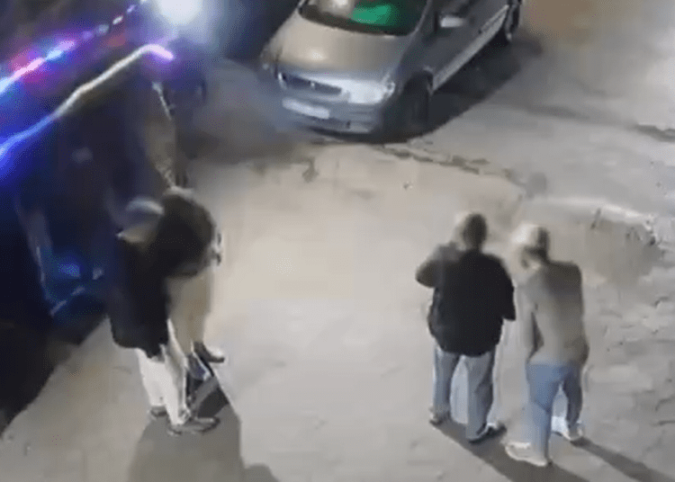 VIDEO // Trei tineri din Ocnița și Edineț, reținuți după un jaf comis în apropierea unui local din Chișinău