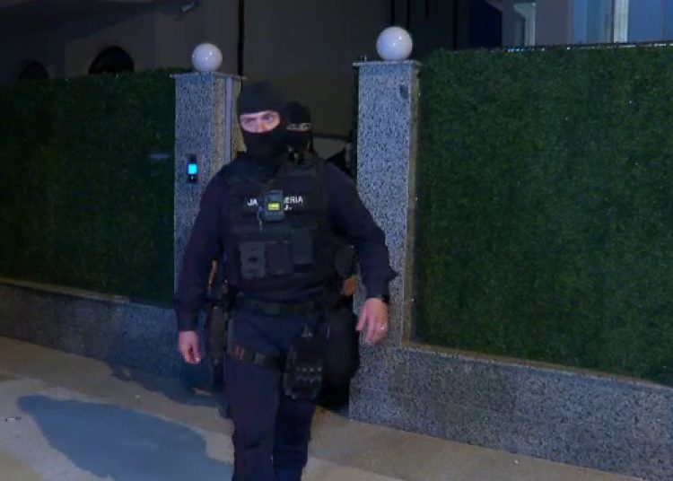 Percheziții la unul dintre cei mai cunoscuți procurori din România. Este vizat și un fost procuror șef