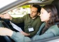 Instructorii auto vor putea fi prezenți la examenul practic pentru permisul de conducere