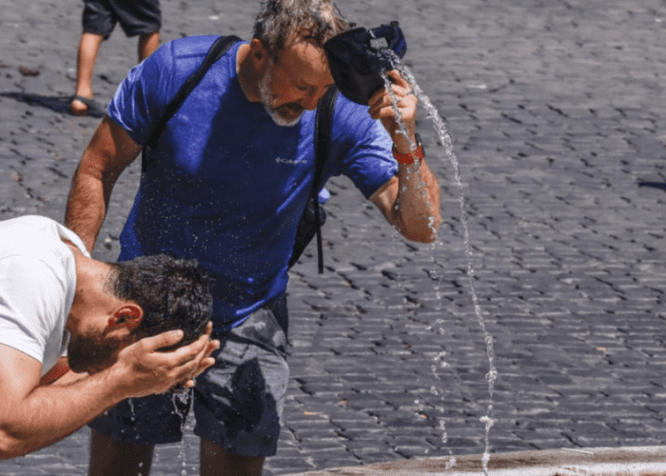 Canicula din mai a ucis peste 100 de persoane în Spania. Meteorologii avertizează că urmează noi temperaturi extreme
