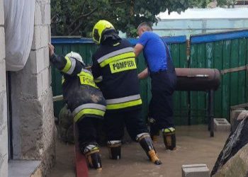 Ploile torențiale au provocat inundații în nordul țării. Salvatorii intervin în Telenești, Edineț și Drochia