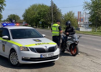 Acțiuni de control la Glodeni. Poliția a desfășurat operațiunea „Motociclistul”