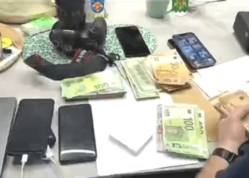 VIDEO // Alți trei bărbați, trimiși în judecată în dosarul „Car Vertical” pentru distribuirea imaginilor intime ale fostelor iubite