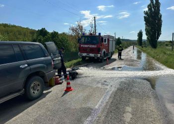 Gospodării și drumuri inundate în nordul țării: salvatorii au intervenit în raioanele Drochia și Soroca