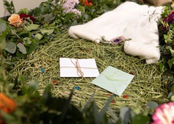 „Compostarea umană”, noua metodă de înmormântare recunoscută prin lege într-un land din Germania