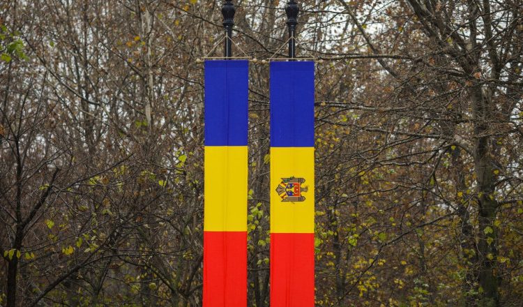 Proiectul depus de S.O.S. România privind unirea cu Republica Moldova a fost adoptat tacit de Camera Deputaților și merge la Senat