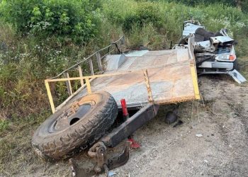 FOTO // Accident grav la Orhei: Un bărbat a murit, iar trei persoane au fost rănite după ce o mașină a lovit o remorcă tractată de un tractor