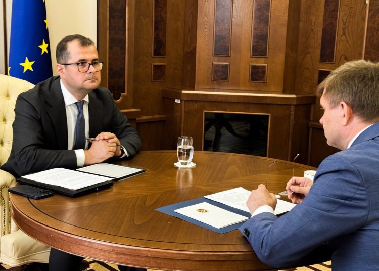 Vasile Tofan a încheiat consultările cu miniștrii interimari. Urmează deciziile privind echipa guvernamentală