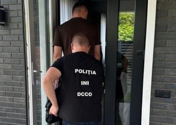VIDEO // Alte 10 percheziții în dosarul call center-ului destructurat în Ucraina. Opt suspecți, cercetați în Republica Moldova