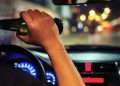 A condus beat și fără permis, a fugit de poliție și a fost condamnat la doi ani de închisoare