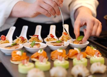 ANSA avertizează asupra riscului de toxiinfecții alimentare în sezonul estival: Alegeți cu grijă serviciile de catering