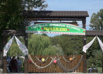 Tradițiile prind viață la Mihăileni: Festivalul Covorului și Portului Național revine cu ediția jubiliară