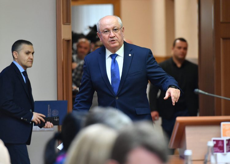 Surse: Eugen Osmochescu va prelua interimatul funcției de prim-ministru după demisia lui Alexandru Munteanu