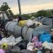 FOTO // Malurile lacului Costești–Stânca, pline de deșeuri. Inspectorii de mediu cer măsuri urgente