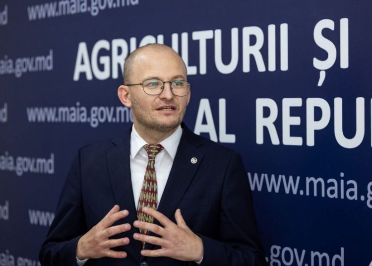 Prima demisie din Guvernul Tofan. Radu Musteața pleacă de la Agricultură după scandalul legat de PDM