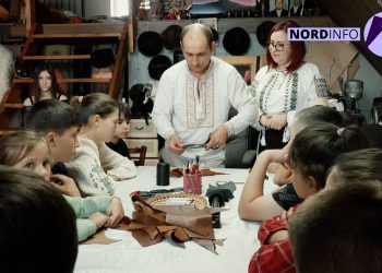 VIDEO // Doi soți din satul Mîndreștii Noi și-au transformat propria gospodărie într-o școală a tradițiilor